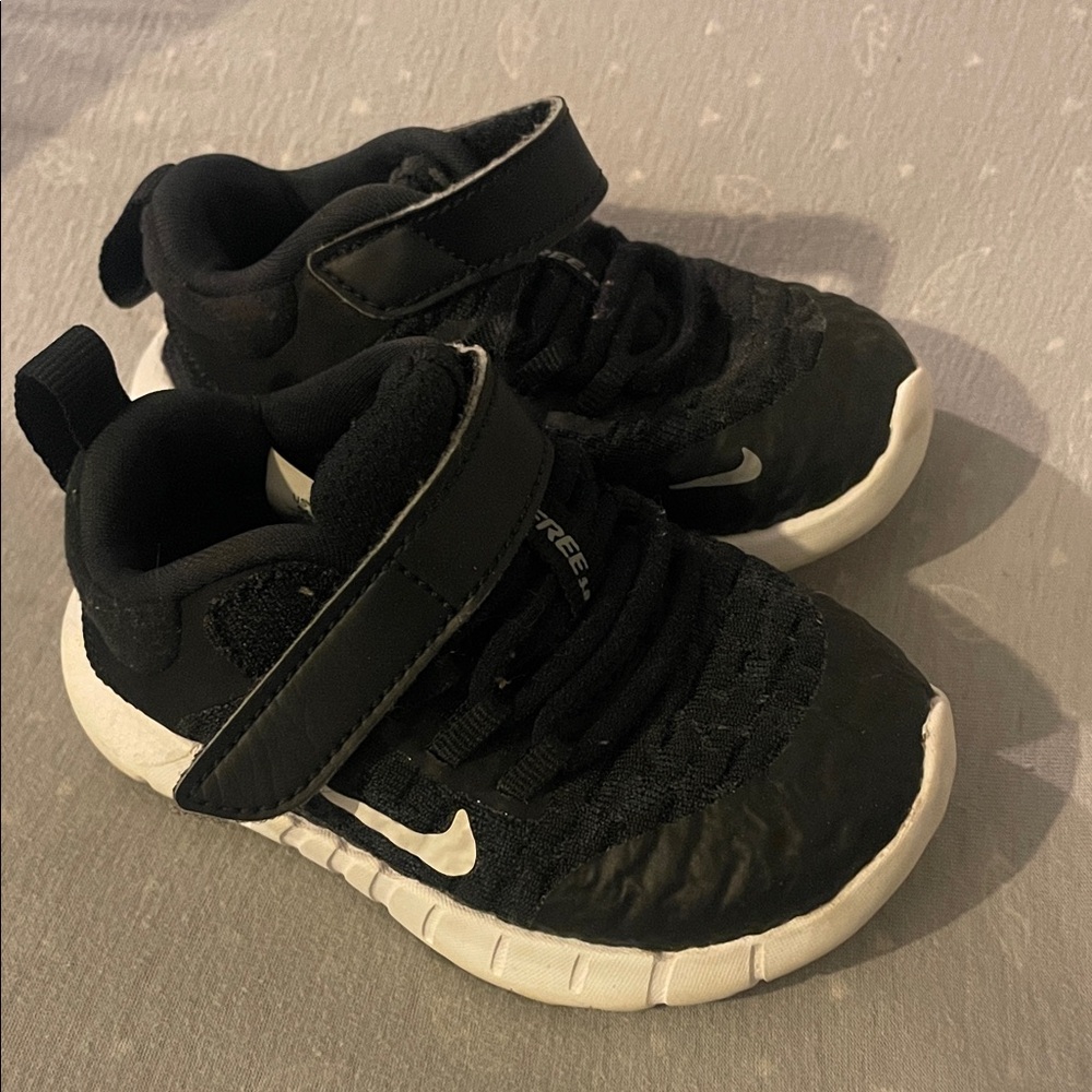 Nike toddler shoes